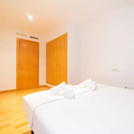 Myflats Luxury Navas דירה