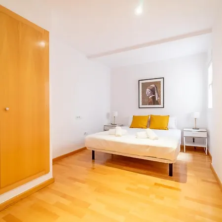 Myflats Luxury Navas דירה