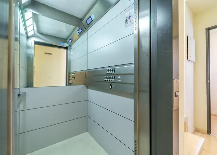 Myflats Luxury Navas Apartment *