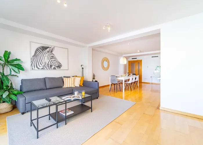 Myflats Luxury Navas Apartment