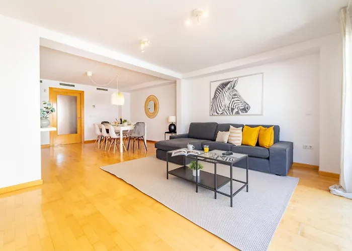 Myflats Luxury Navas Apartment